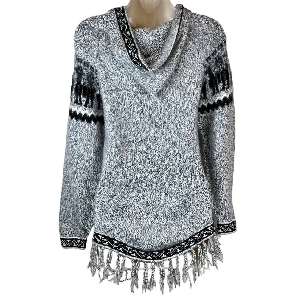 Peruvian Wool Blend Sweater in Gray and Black Women's Size Medium - Picture 7 of 9